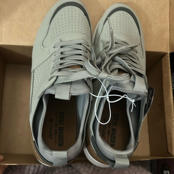 Steve Madden men’s p-sonny light gray sneakers size 10, 10.5, NWT - Picture 4 of 8